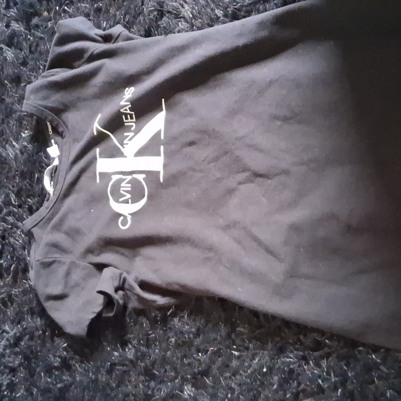 Calvin Klein Black T-Shirt - Picture 1 of 4
